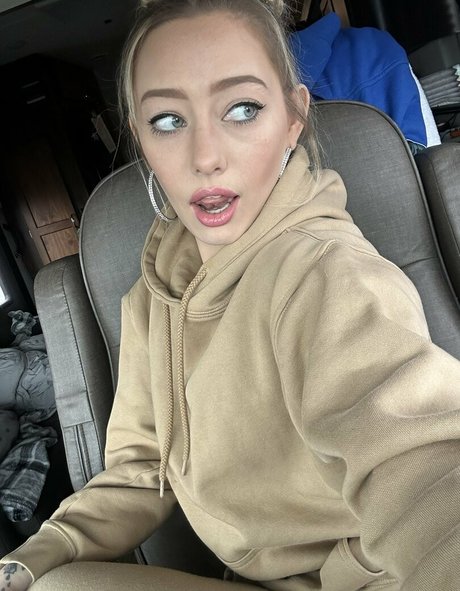 Karah Brooke model porn archive