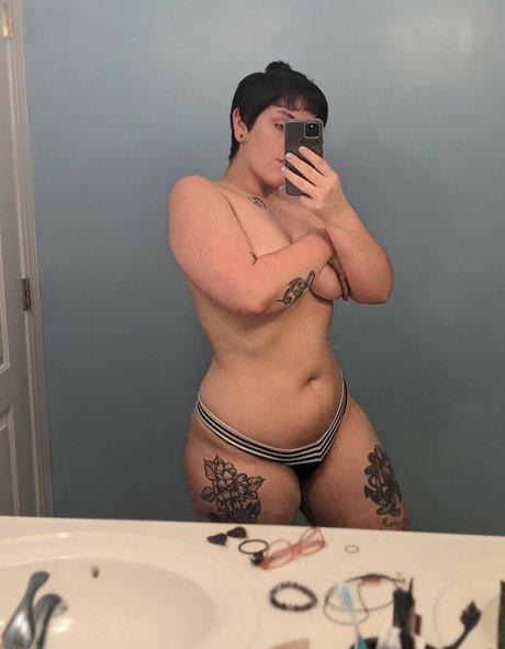 basilbabyy porn star picture