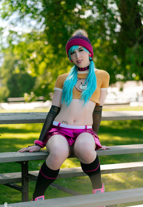 shiriallwood exclusive actress picture