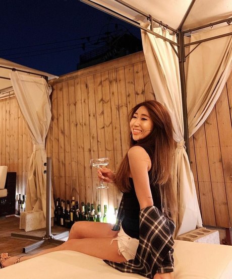 Jinnnyk pornstar nudes picture