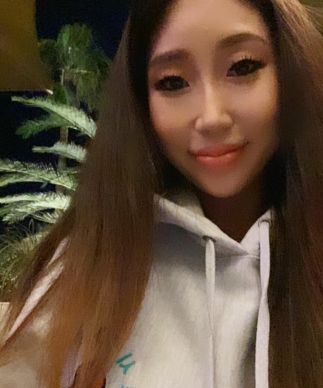 Jinnnyk star xxx pics