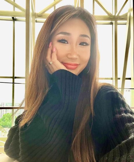 Jinnnyk star adult archive