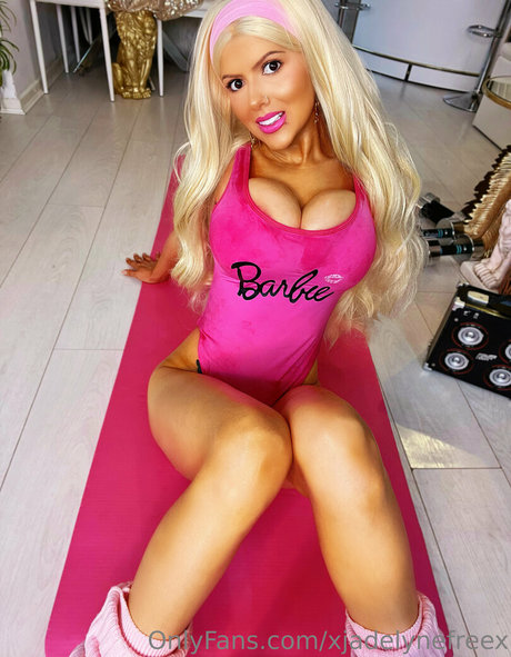 milf handjob onlyfans hot sex pictures