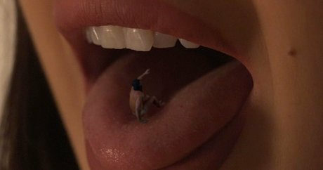 giantessroma porn star img