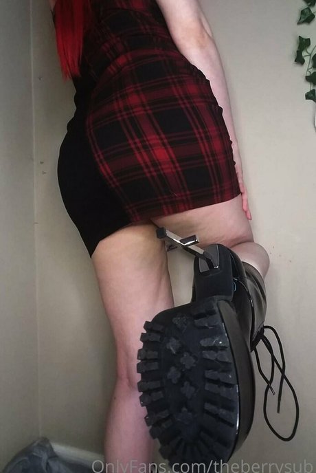 theberrysub sex model photos