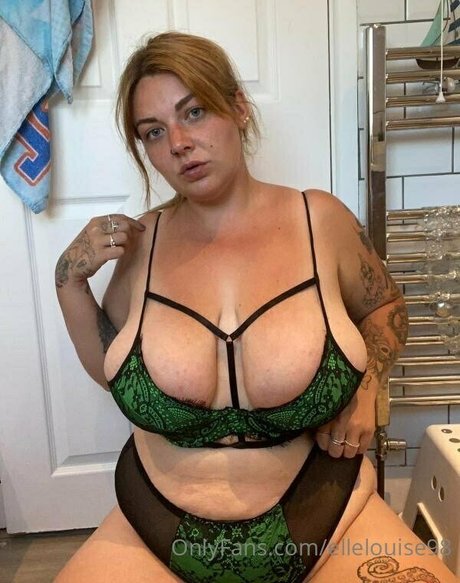 ellelouise98 nudes model pic