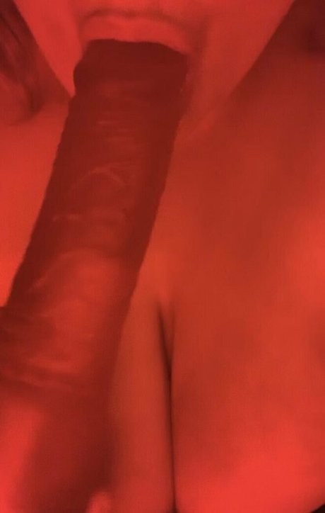 toothfairyxox nice model pic