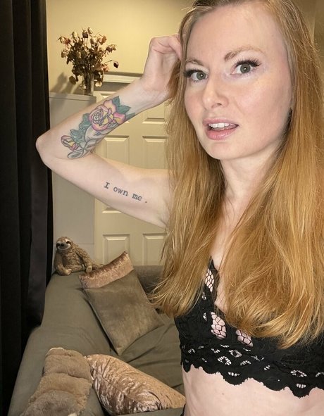 cathyreisenwitz pornstar adult images