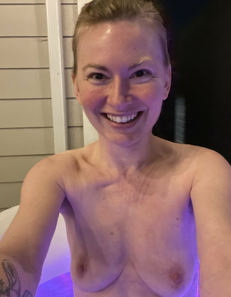 cathyreisenwitz model free img