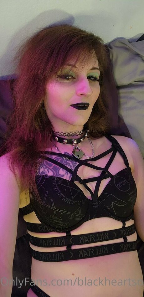 blackheartsora star sexy pic