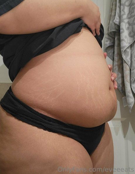 eveeeats erotic actress galleries