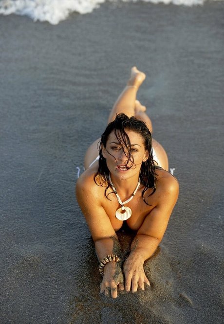 Natalie J Robb perfect actress archive