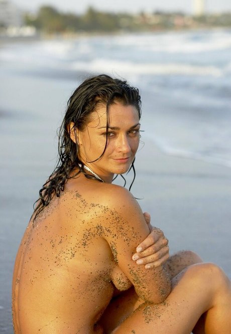 Natalie J Robb star pretty galleries