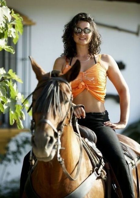 Natalie J Robb porn actress image