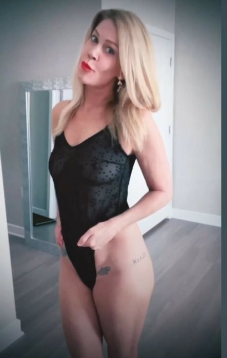 fitwithkara pornographic actress img