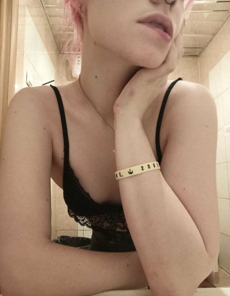 dirty blonde__ model exclusive images