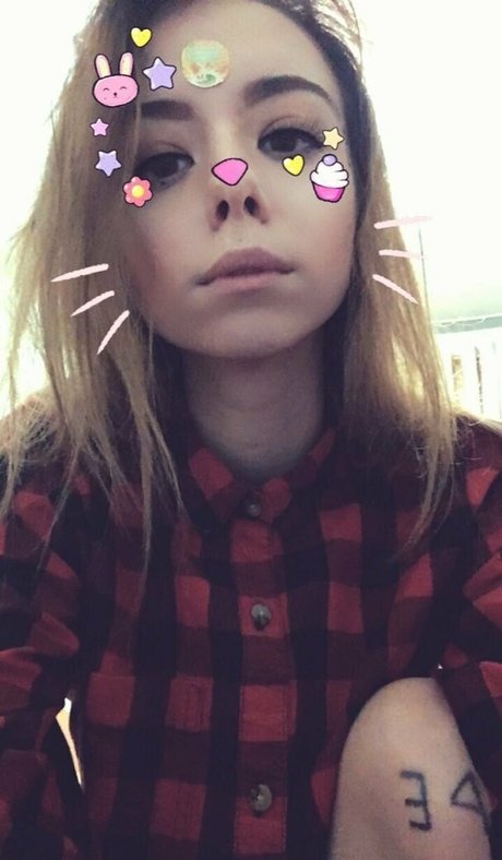 kat fox naked star images