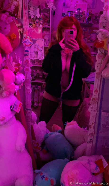 DarlingCute nice actress gallery