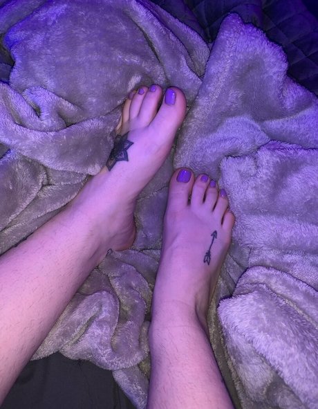 succubusitt nude model archive