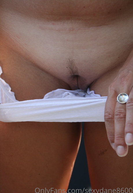 sexydane8600 model naked picture