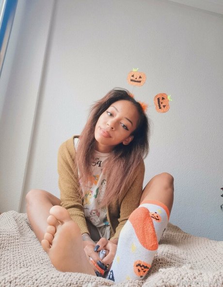 feetofmelanie model xxx pics