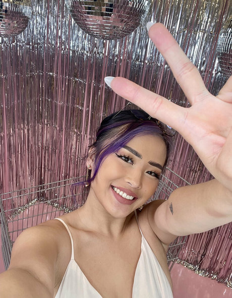 kaliauniverse perfect model gallery