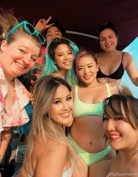 kaliauniverse model pics