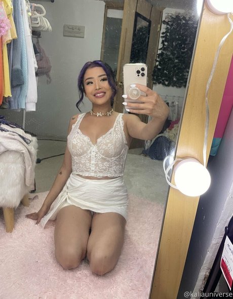 kaliauniverse pornstar nude img