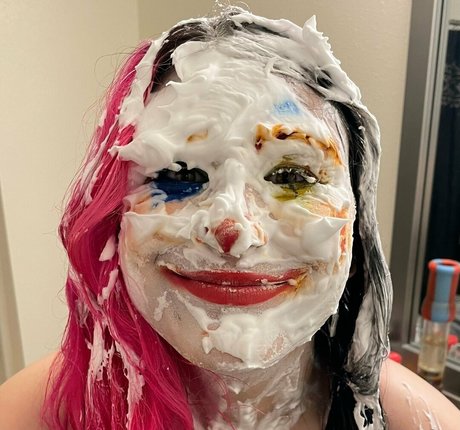 smollbabeyfree star nude pictures