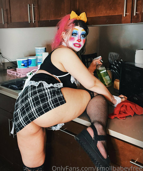 smollbabeyfree model xxx photos