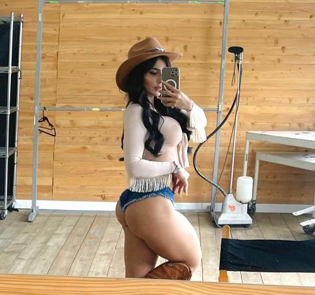 teen young onlyfans erotic pic