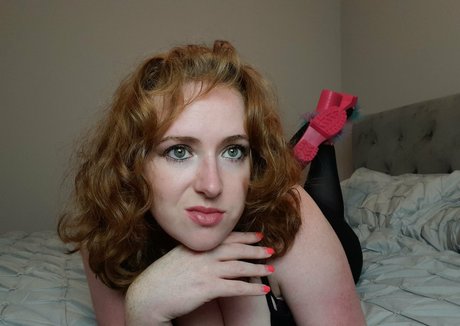 lucycherriefree pornstar free image