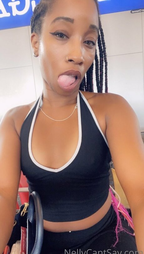 nellycantsay pornographic model images