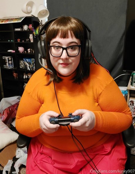 kinky907 xxx star image