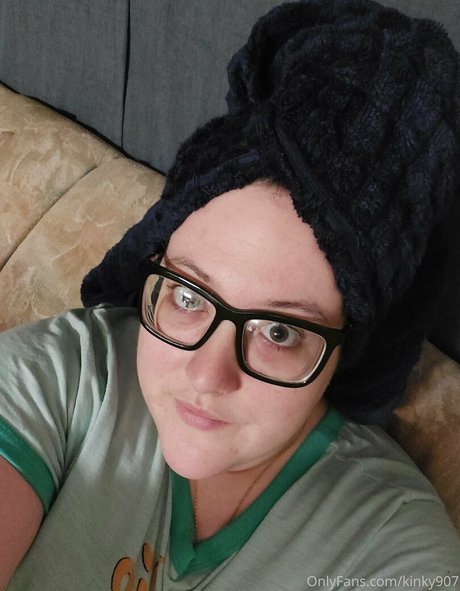 kinky907 adult actress image