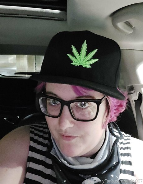 kinky907 free pornstar img