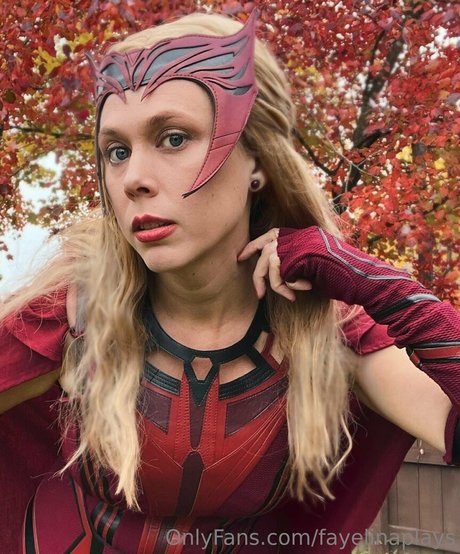 fayelinaplays model sexy pictures