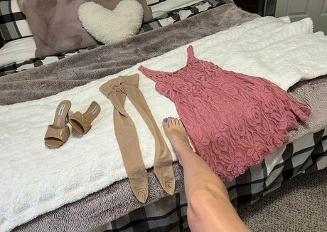 fayelinaplays star top pics