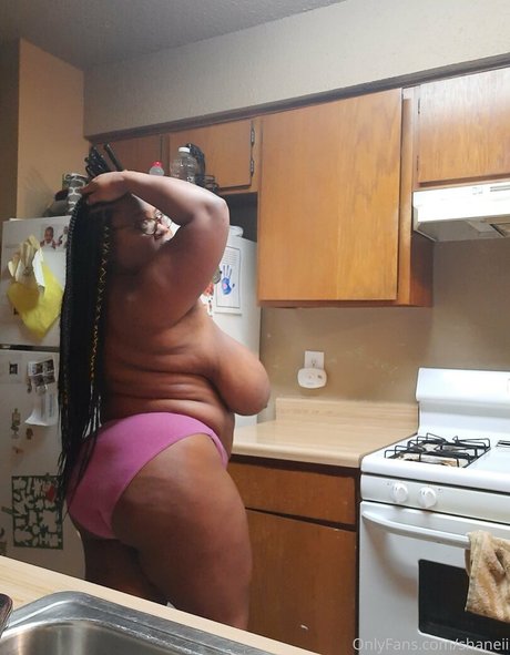 shaneii naked pornstar image