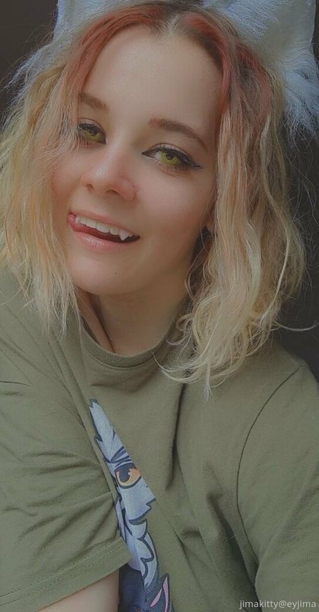 chubby goth onlyfans porn picture