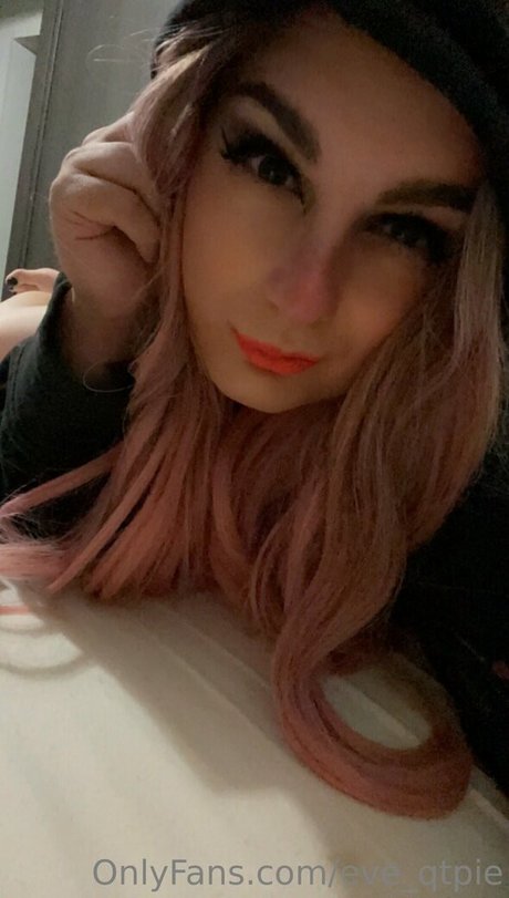 eve qtpie star erotic archive