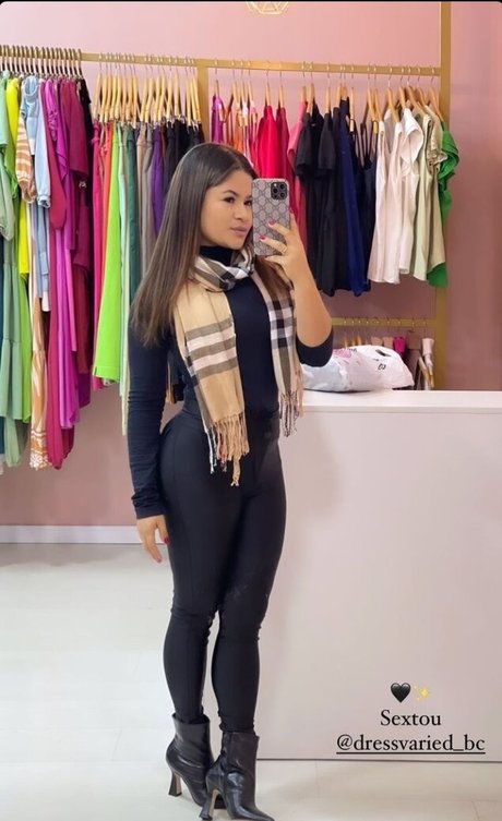 smoking onlyfans free sexy pic