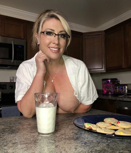 maturebeauty sexy actress pictures