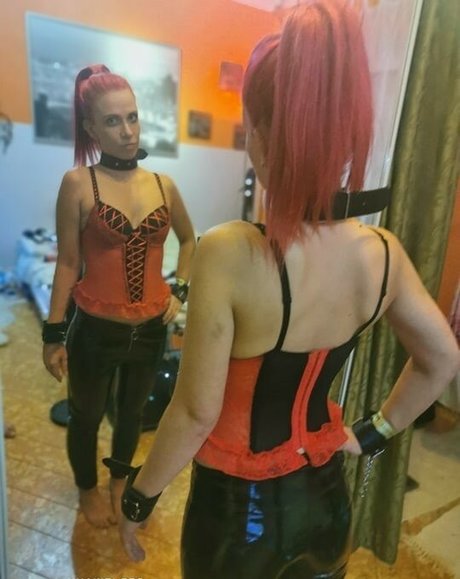 Sexi Gypsy art model photo