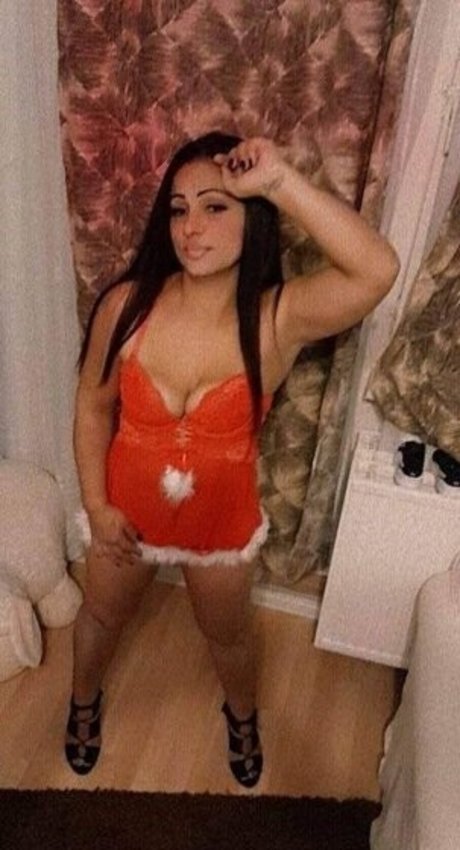 Sexi Gypsy pretty actress images