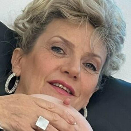 fingering pussy onlyfans sexy pictures