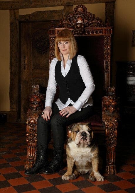 Yvette Fielding pretty model pictures