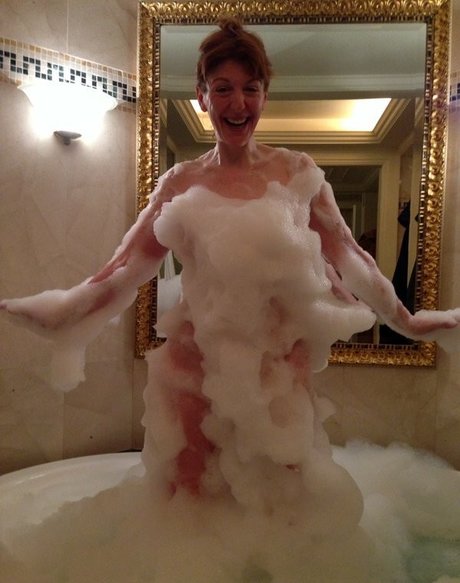 Yvette Fielding star best picture