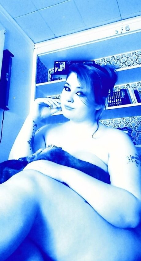 shylohnova pornstar pretty img