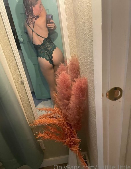 natilie little model pretty image